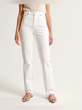 Abercrombie NWOT 90s Straight Ultra High Rise Curve Love White Jeans Size 24